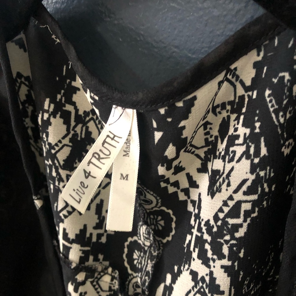 Allover Pattern Kimono - Picture 3 of 4